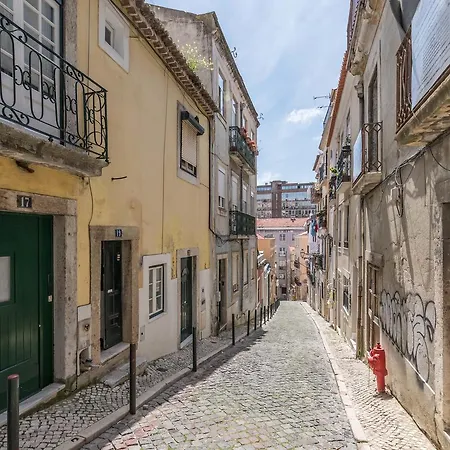 Apartamento Apartamento Com Varanda, Muito Central, Ttl333 *